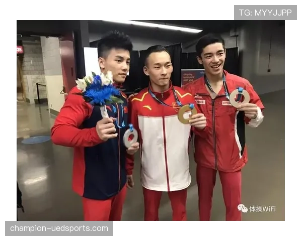 肖若腾这生活节奏也太快了吧,昨天还在训练场今天就像明星出席派对 肖若腾这生活节奏也太快了吧,昨天还在训练场今天就像明星出席派对